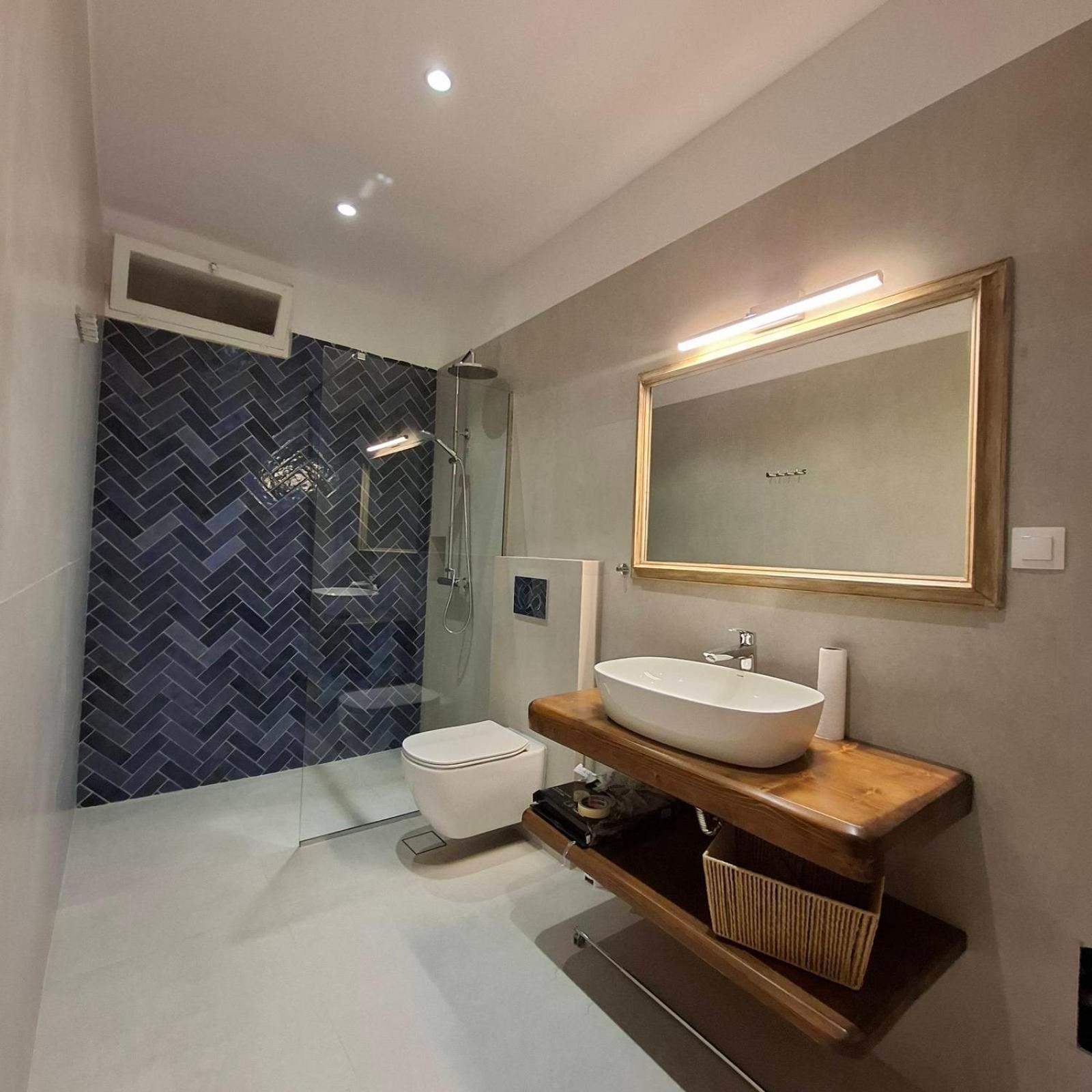 Aquarella-Stylish Veranda Apartment In Centre Of Poros Town Extérieur photo