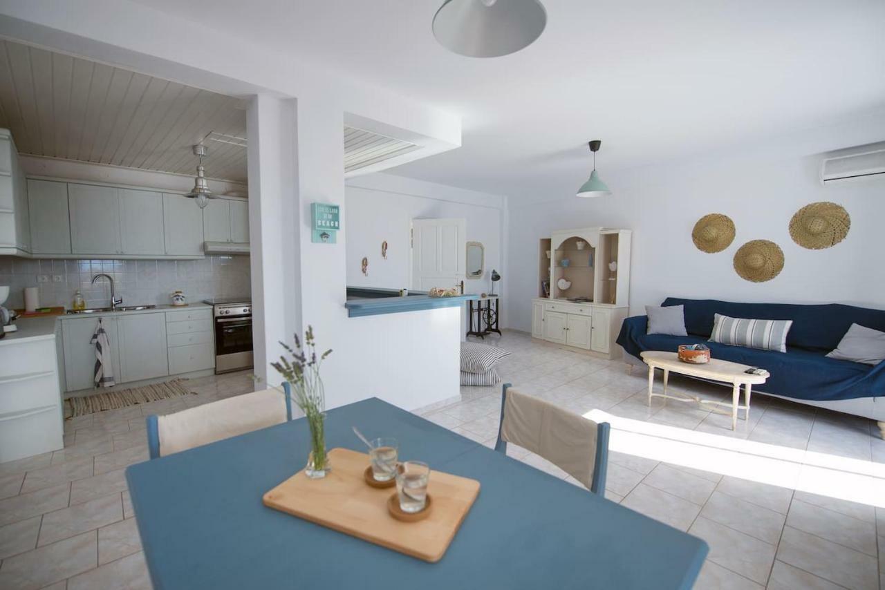 Aquarella-Stylish Veranda Apartment In Centre Of Poros Town Extérieur photo