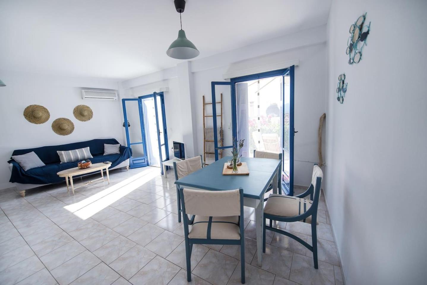 Aquarella-Stylish Veranda Apartment In Centre Of Poros Town Extérieur photo