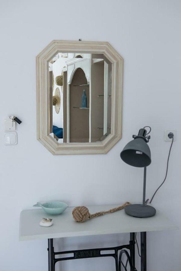 Aquarella-Stylish Veranda Apartment In Centre Of Poros Town Extérieur photo