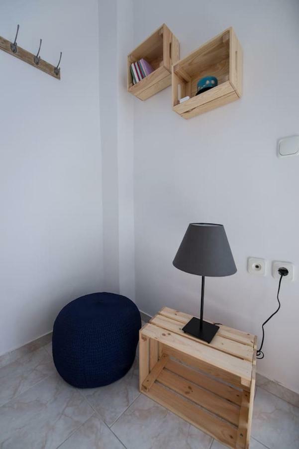 Aquarella-Stylish Veranda Apartment In Centre Of Poros Town Extérieur photo