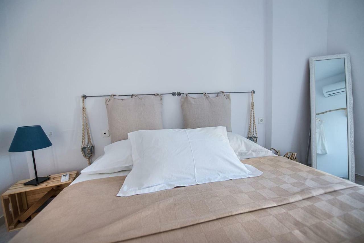 Aquarella-Stylish Veranda Apartment In Centre Of Poros Town Extérieur photo
