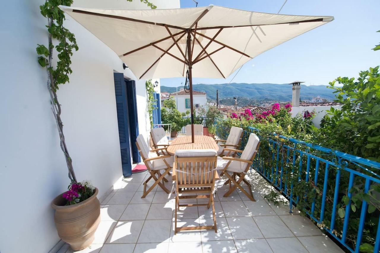 Aquarella-Stylish Veranda Apartment In Centre Of Poros Town Extérieur photo